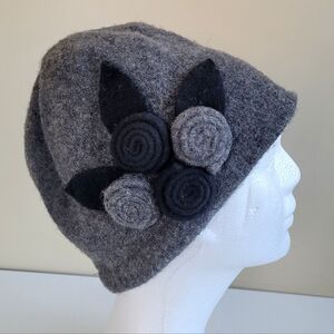 100% Wool Gray Hat with Flower Accent